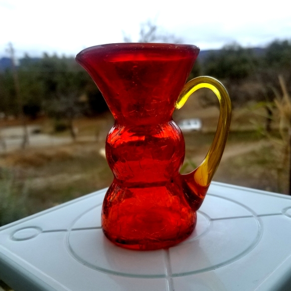Vintage miniature handblown crackled glass vase pitcher brigh orange with amber - Picture 7 of 12